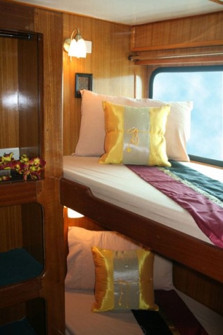 Andaman Tritan standard cabin from Phuket dash Scuba (www.phuket-scuba.com), your personal Thailand liveaboard adviser